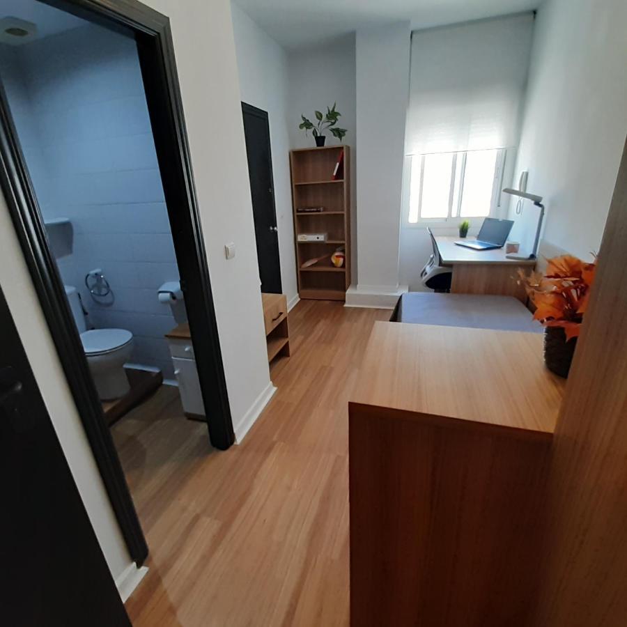 Micampus Malaga Student Residence Esterno foto