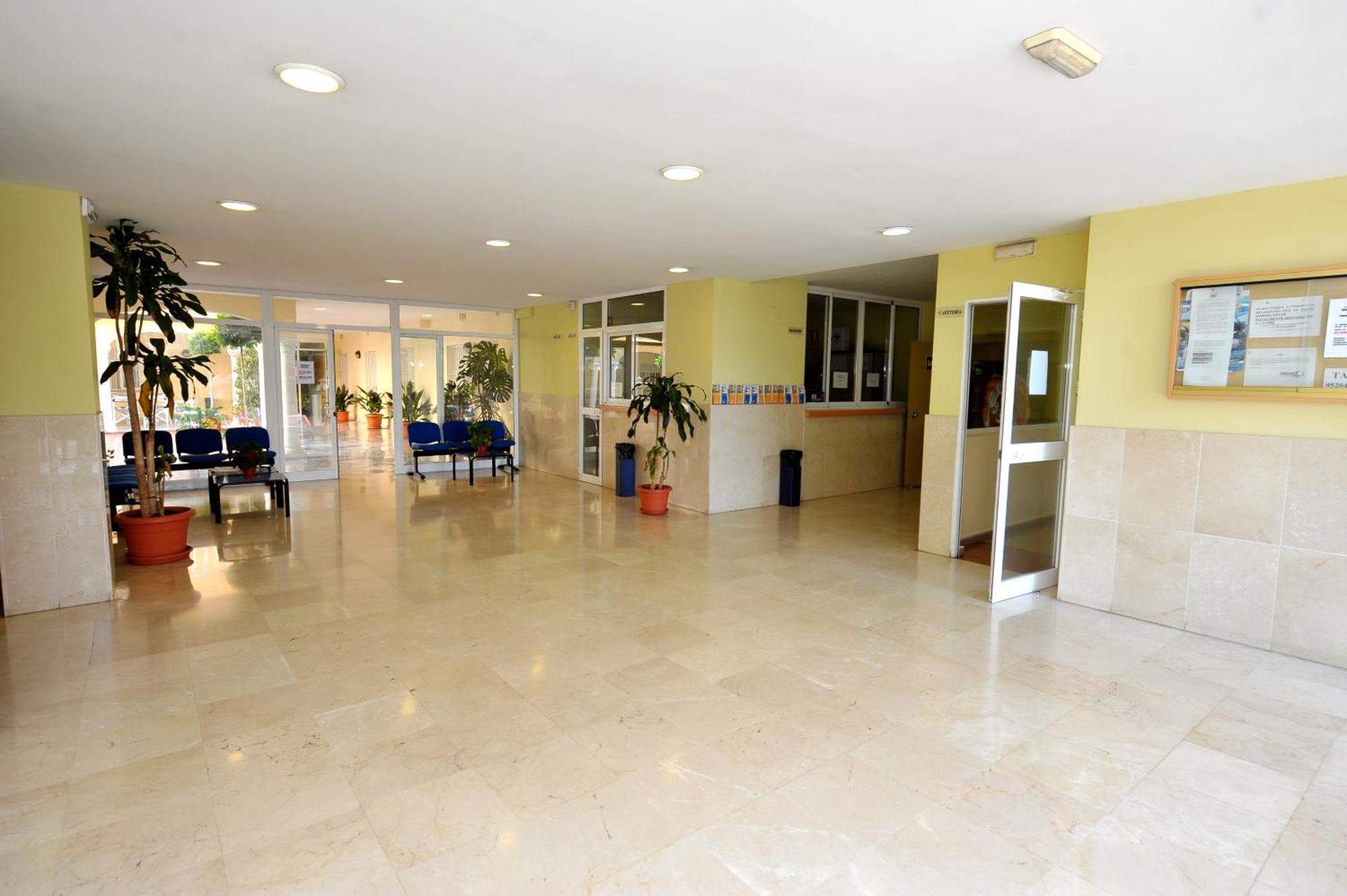 Micampus Malaga Student Residence Esterno foto