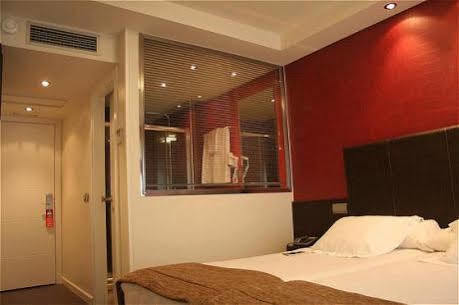 Micampus Malaga Student Residence Esterno foto